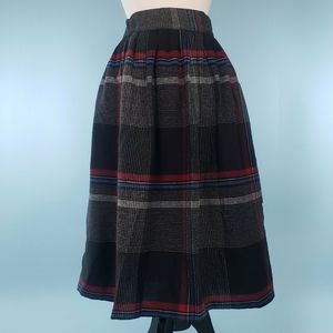🖤 Vintage Robyn Plaid Skirt